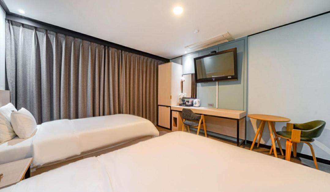 Hotel The May Пусан Экстерьер фото