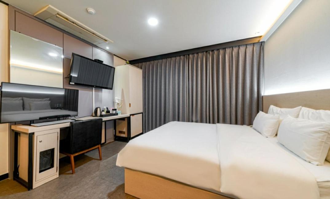 Hotel The May Пусан Экстерьер фото