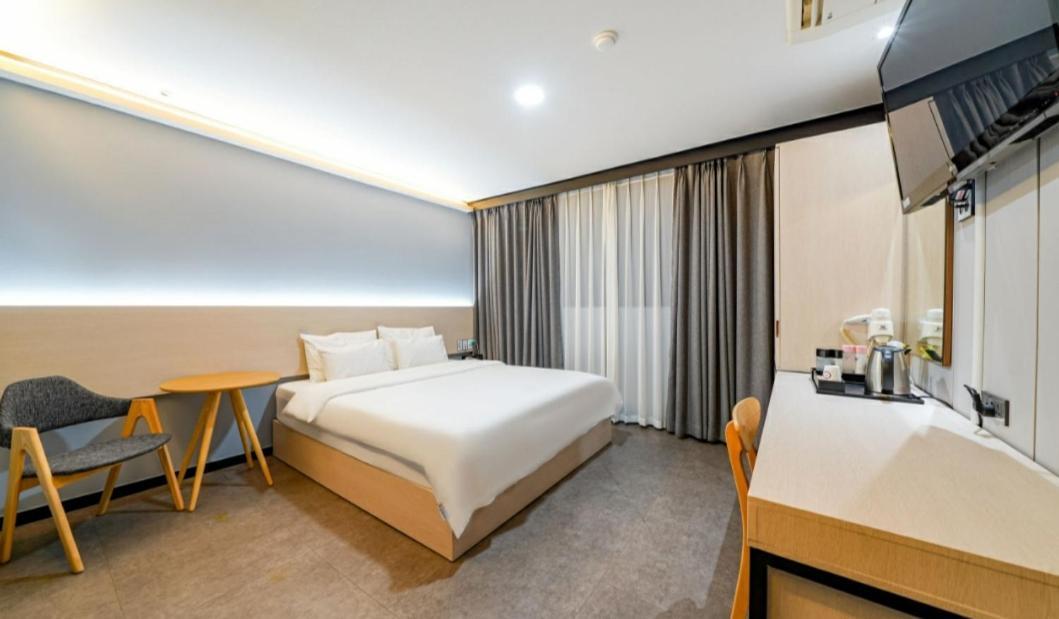 Hotel The May Пусан Экстерьер фото