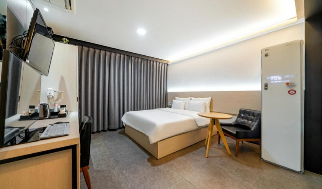 Hotel The May Пусан Экстерьер фото