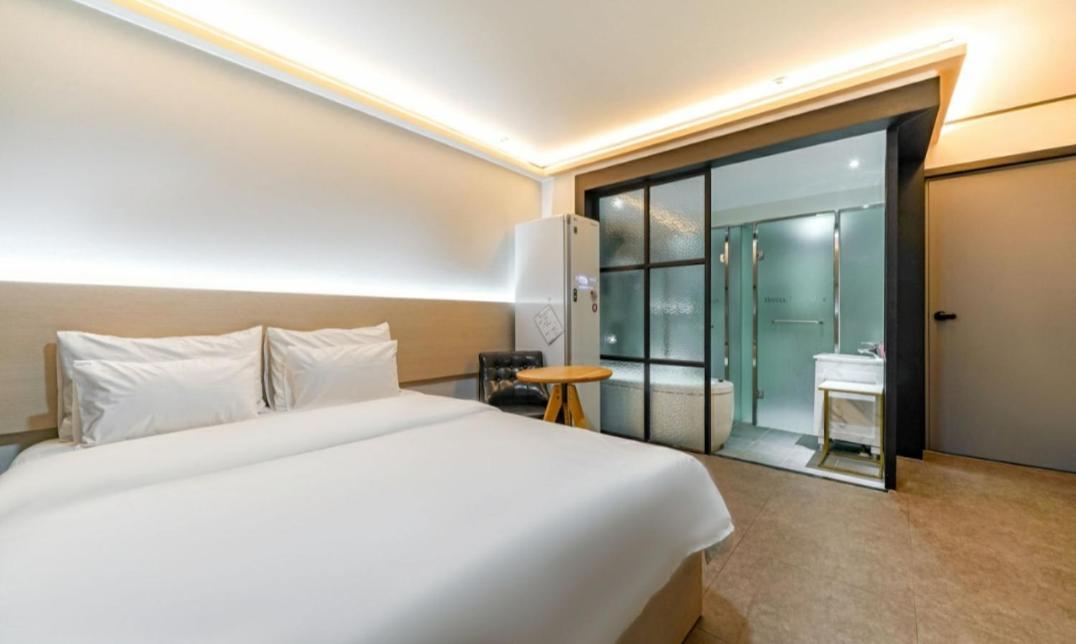 Hotel The May Пусан Экстерьер фото